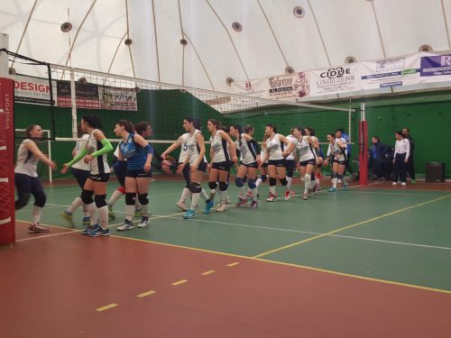Volley Femminile Serie D Playoff Gara 1: Marina di Gioiosa getta il cuore oltre l’ostacolo ma Campo Calabro vince gara 1.