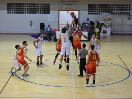 Basket: La ZS Group Messina tira fuori gli artigli nell’ultimo quarto e vince nettamente ad Acireale