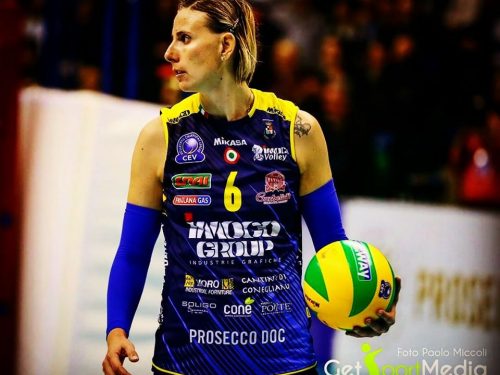 Volley Femminile, Elisa Cella: ” Ho deciso di concludere la mia carriera sportiva. Prossima meta? Continuare in questo ambito con altri vesti”