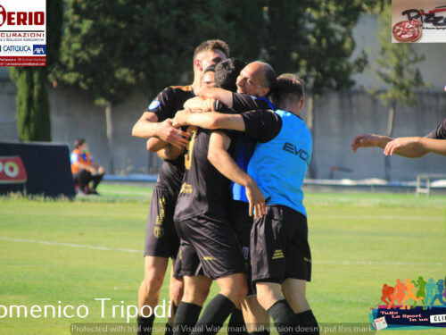 Serie D Girone I:Il San Luca vola aritmenticamente ai Playoff. Battuto il Rotonda grazie ai goal di Leveque e Carella.
