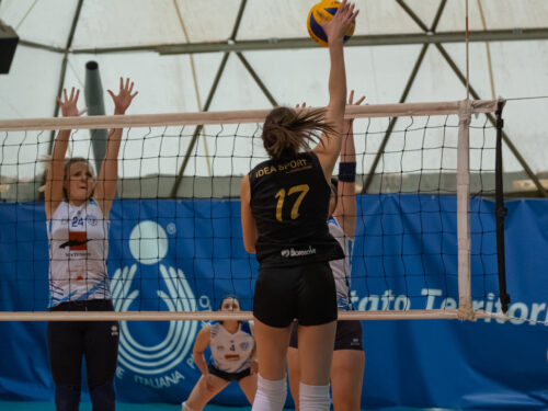 Volley Femminile Serie C: Avolio Volley corsaro a Reggio Calabria. Battuta la New Teosidos per 0-3[Photogallery]